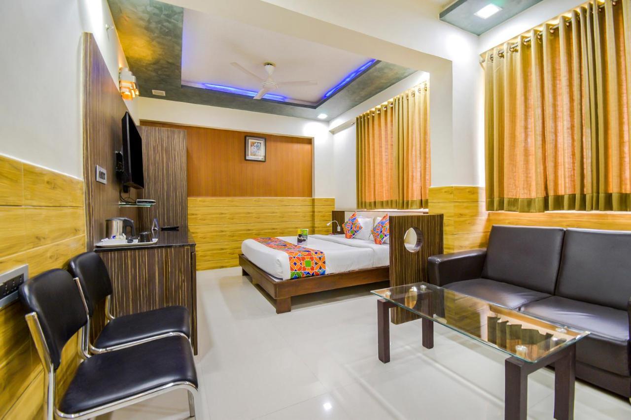 Fabhotel Kohinoor Plaza Ahmedabad Exterior foto
